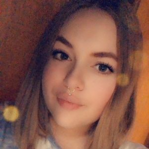 Meet your Posher, Mallory